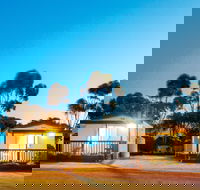 Cummins Caravan  Cabin Park