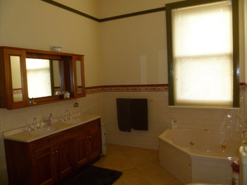 Donalea Bed & Breakfast Tasmania - Accommodation Asia 4