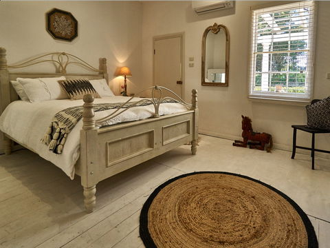 Glenellyn House - Servants Quarters - Accommodation Asia 4