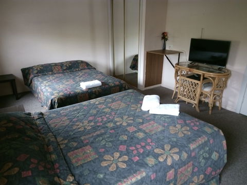 Great Eastern Hotel Motel Young - Accommodation China 2