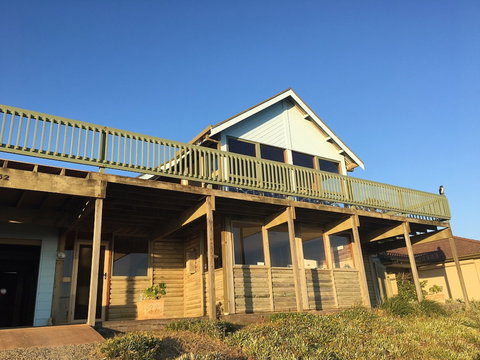 Hero - Accommodation Guide 1