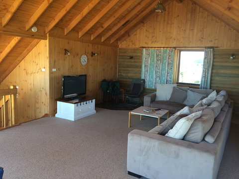 Hero - Accommodation Guide 4