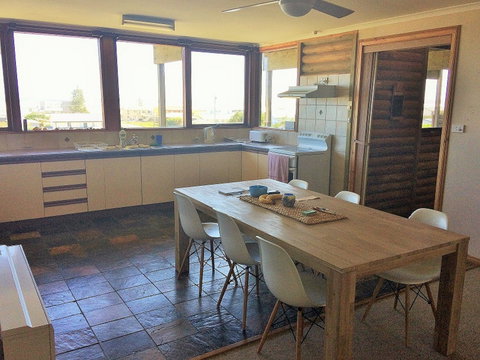 Hero - Accommodation Guide 5