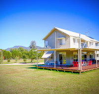 Hunter Olive House - Accommodation Guide