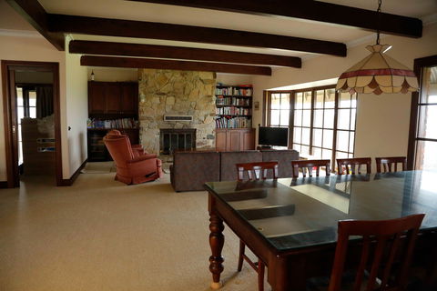 Kardella Country Homestead - Accommodation Guide 4