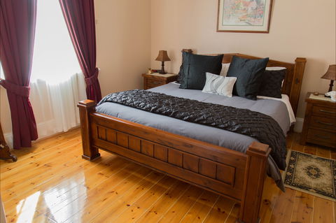 McKinley's Rest - Accommodation Asia 1