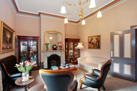 Merton Manor Exclusive Bed & Breakfast - Accommodation Asia 5