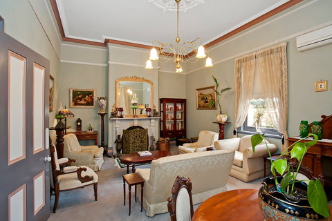 Merton Manor Exclusive Bed & Breakfast - Accommodation Asia 6