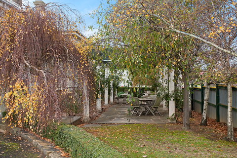 Merton Manor Exclusive Bed & Breakfast - Accommodation Asia 9