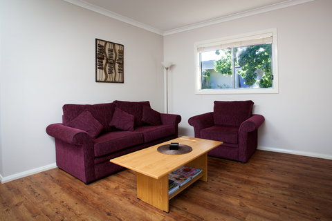 Murray Rest Cottages - Accommodation Asia 1