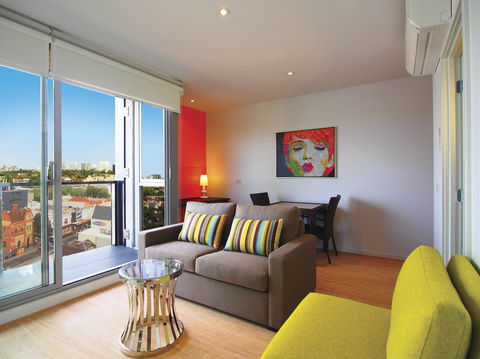 Oaks Melbourne South Yarra Suites - Accommodation China 0