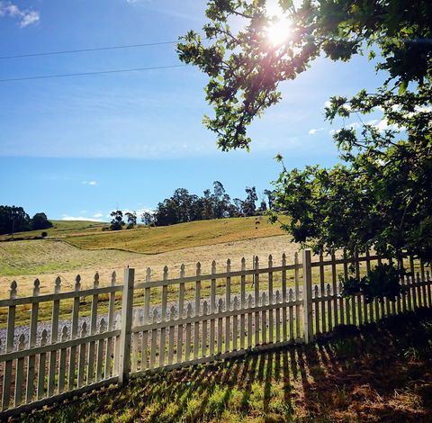 Old White Church Bed And Breakfast - Accommodation Guide 3