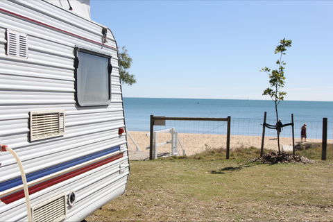 Scarness Beachfront Tourist Park - Accommodation China 0