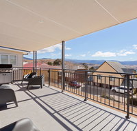 The Elements East - Accommodation Guide