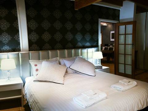 Thiele House Retreat - Accommodation Guide 3