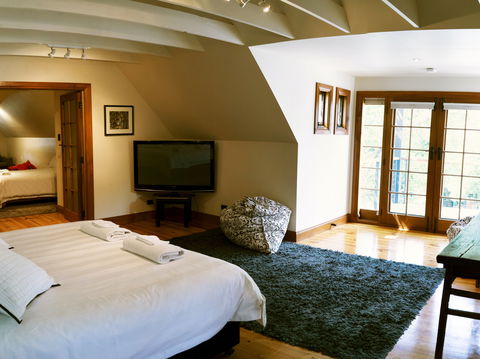 Thiele House Retreat - Accommodation Guide 5