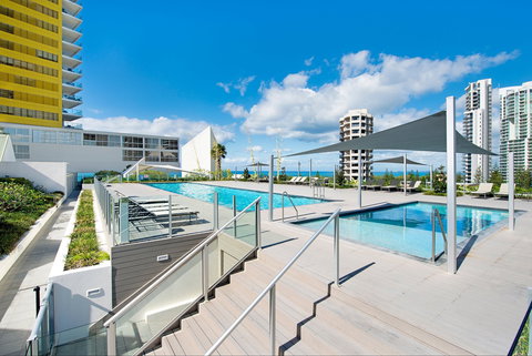 ULTIQA Air On Broadbeach - Accommodation China 1