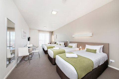 Abode Gungahlin - Accommodation China 2