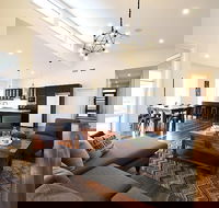 Lomandra Retreat - Accommodation Guide