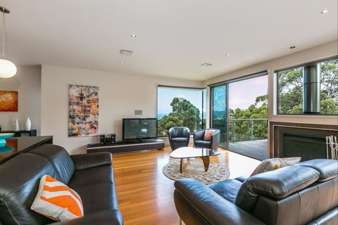 L'Vista Lorne - Accommodation Asia 1