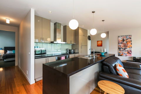 L'Vista Lorne - Accommodation Asia 2