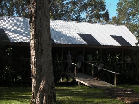 Melaleuca Surfside Backpackers - Accommodation Asia 2