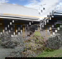 Orchard Cottages - Accommodation Guide