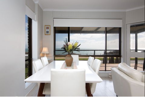 Shanti By The Sea - Accommodation Asia 0