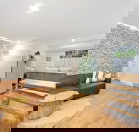 Sunset Beach - Surfside - Accommodation Guide