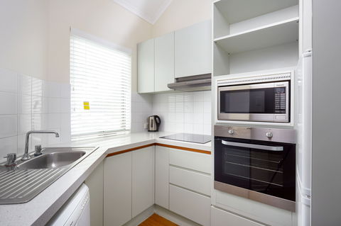 Broadwater Resort Como - Accommodation China 2