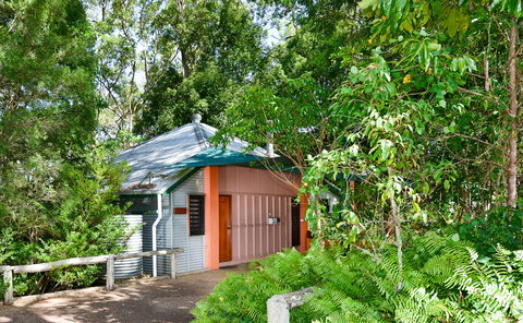 Bushland Cottages And Lodge Yungaburra - Accommodation Guide 2