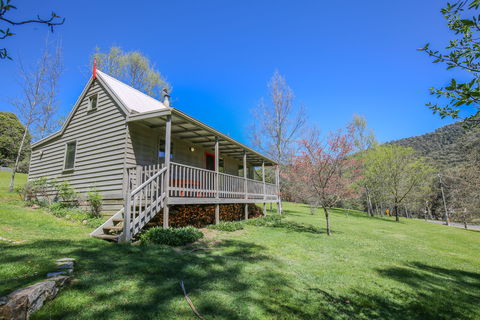 Crabapple Cottage - Accommodation Asia 0