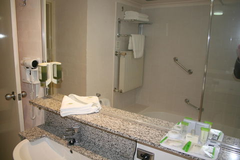 Grand Country Lodge - Accommodation Asia 2