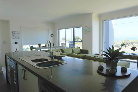 Horizons Part Of Blue Fin Holiday Homes - Accommodation China 1