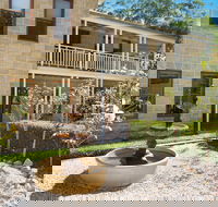 Le Chateau - Accommodation Guide