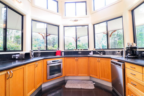 Lumeah House - Accommodation Guide 2