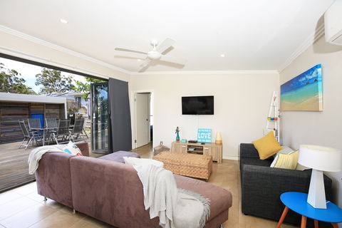 Mikora - Accommodation Asia 1