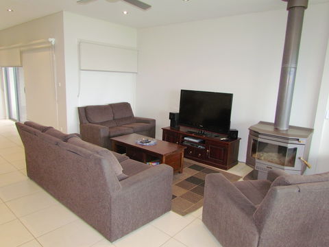 Whitebeach - Accommodation China 2
