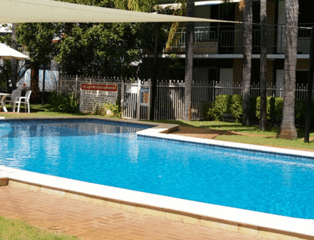 Flag Motor Lodge - Accommodation Guide 1