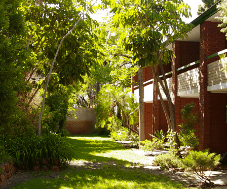 Flag Motor Lodge - Accommodation Guide 4