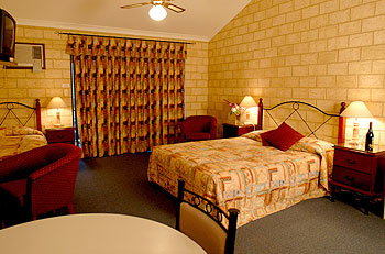 Karri Forest Motel & Restaurant - Accommodation Guide 3
