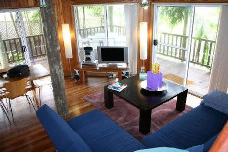 Arrawarra Lodge - Accommodation Guide 1