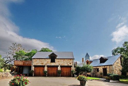 The Mews Studio Apartments - Accommodation Guide 0