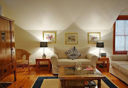 The Mews Studio Apartments - Accommodation Guide 3