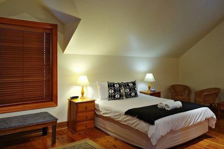 The Mews Studio Apartments - Accommodation Guide 4