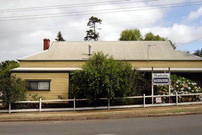 Pemberton Backpackers YHA & Budget Cottages - Accommodation Guide 0