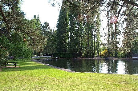 Fontys Pool Caravan Park - Accommodation China 2