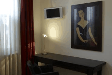 Eight Nicholson - Accommodation Guide