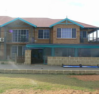 Seaspray Beach Holiday Park - Accommodation Guide