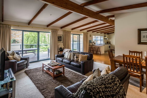 3077 Purnong - River  Shack Rentals - Accommodation Asia 1